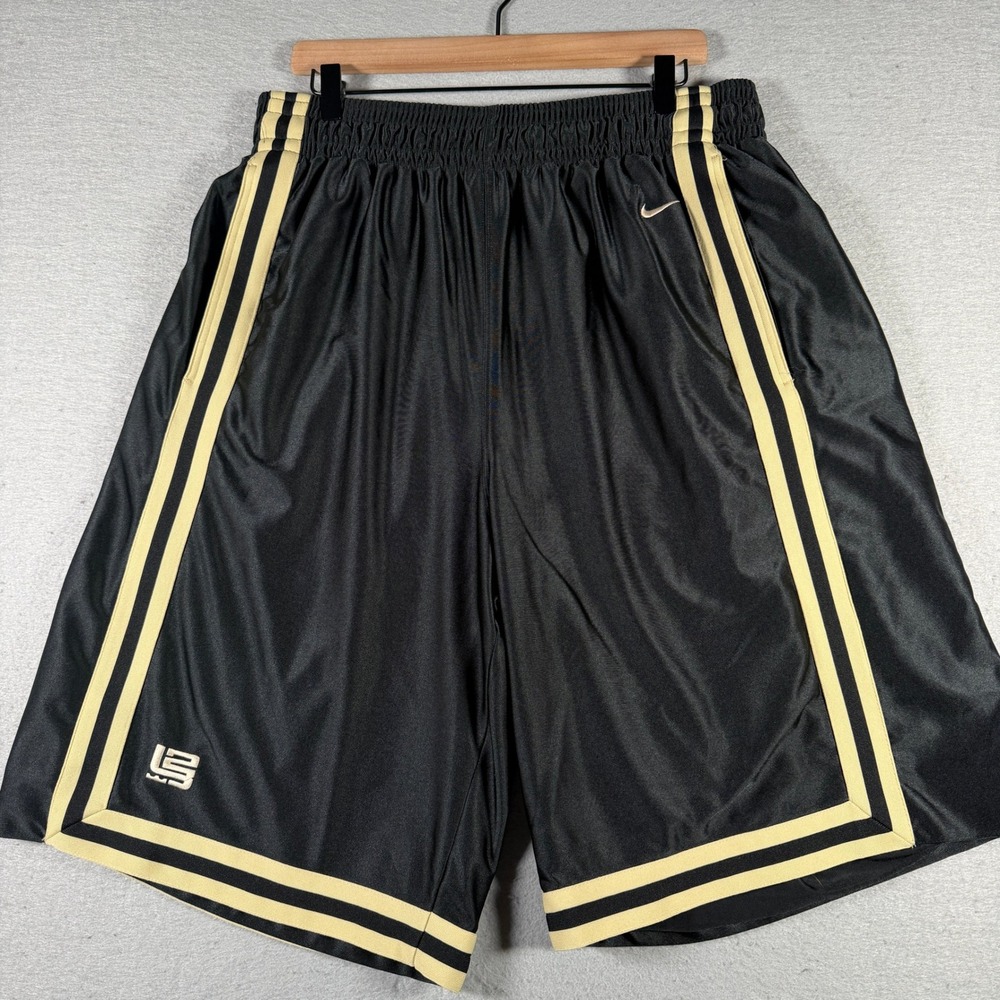Nike LeBron James Basketball Shorts XXL Black Gold Striped Trim U6BID 126474 Men